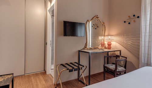 Chambre Double Design, 1 très grand lit, vue jardin, côté jardin