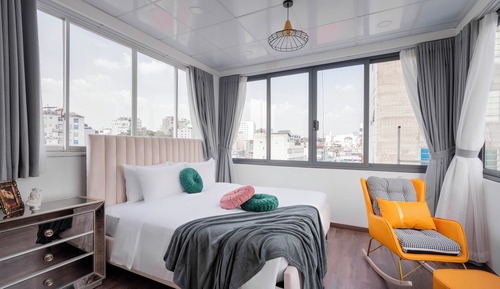 Penthouse Signature