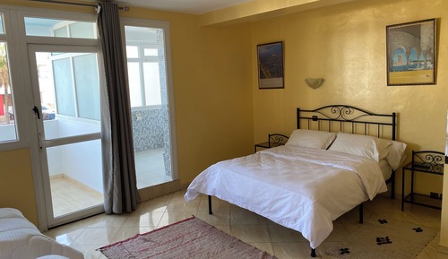 Chambre Quadruple Économique, vue ville