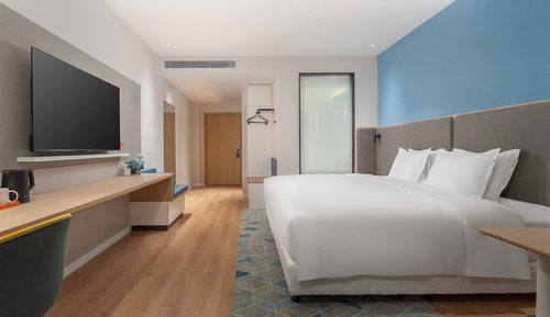 Chambre, 1 très grand lit, accessible aux personnes à mobilité réduite