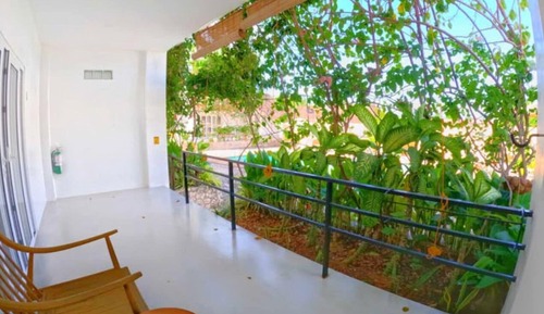 Chambre Deluxe, terrasse, vue piscine