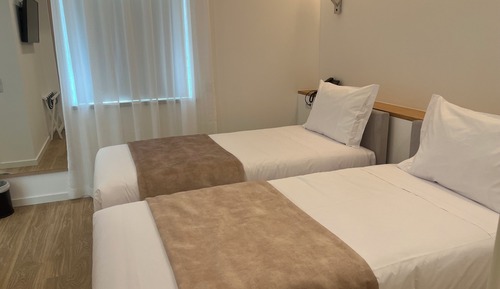 Chambre Standard avec lits jumeaux, 2 lits une place, accessible aux personnes à mobilité réduite