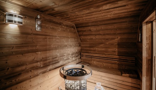 Studio Deluxe