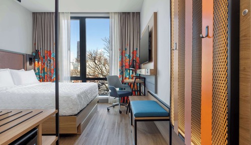 Chambre, 1 très grand lit