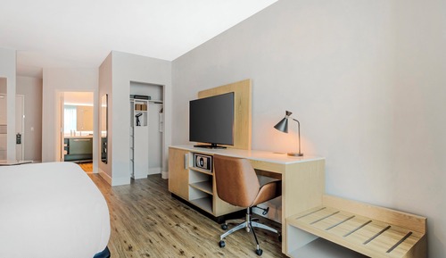 Chambre Premium, 1 très grand lit (Trainer)