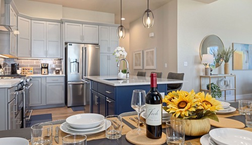 Maison, plusieurs lits, patio, vue jardin (2726 Prairie Flax Street)
