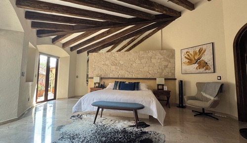 Suite Deluxe, 1 très grand lit, terrasse, vue établissement