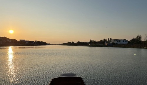 Chambre, balcon, vue fleuve