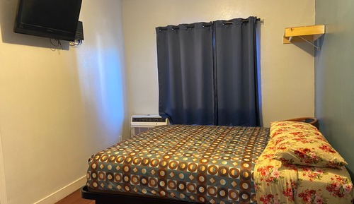 Chambre Standard, 1 grand lit, fumeurs