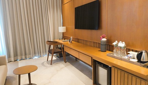 Chambre, vue jardin (Zuper DeluxZ Room)