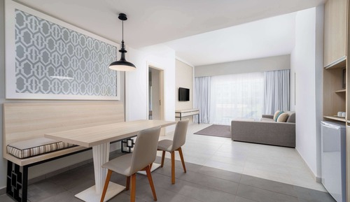 Appartement, 1 chambre, balcon, vue partielle sur la mer