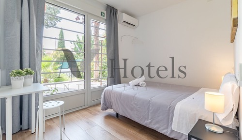 Chambre Double Supérieure, 1 lit double, non-fumeurs, salle de bains privée