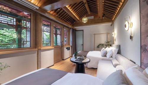 Chambre, 2 grands lits, vue jardin