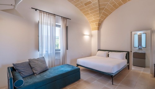 Suite Junior, coin cuisine, vue jardin