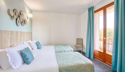 Chambre Classique, 2 lits une place, non-fumeurs, baignoire