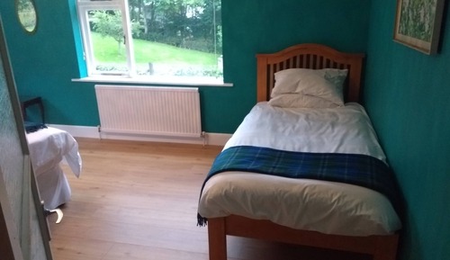 Appartement Exclusif, salle de bains attenante, vue jardin (Family)
