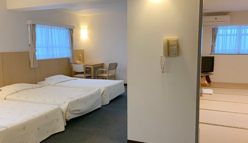 Chambre Familiale, fumeurs (Japanese Western Style)