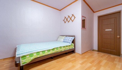 Chambre, 1 chambre (bed room 111ho)