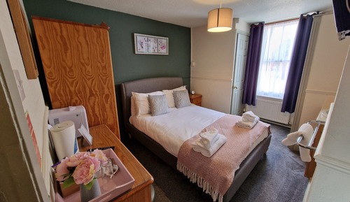 Chambre Double Confort, salle de bains attenante