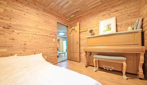 Chambre, 4 chambres (Gamnamu ( F1 ))