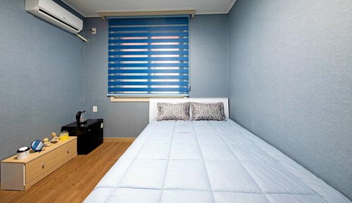 Chambre, 1 chambre (202( No cooking ))