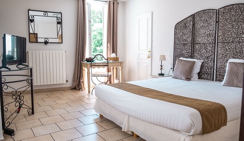 Chambre Supérieure Double ou avec lits jumeaux, vue piscine