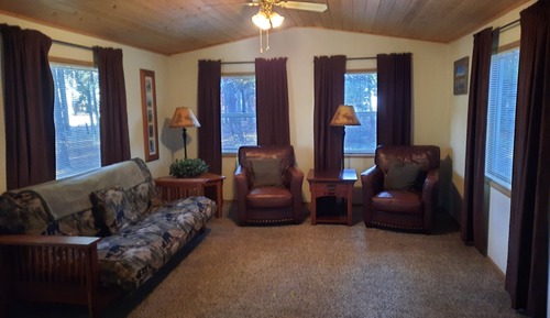 Cabane Standard (Cascade/Chalet/Pet Friendly)