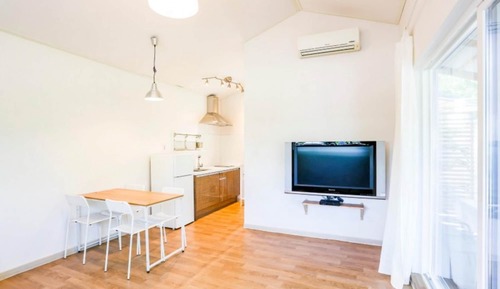 Room (Room 3 (Studio type))