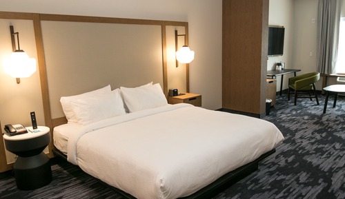 Suite, 1 très grand lit et 1 canapé-lit (Mobility Accessible, Tub)