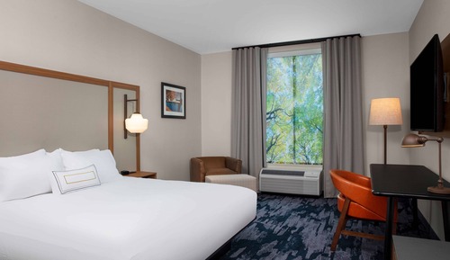 Chambre, 1 très grand lit, non-fumeurs (Mobility Accessible, Tub)