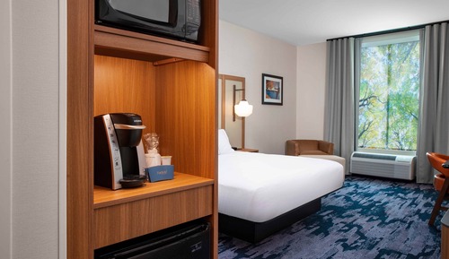 Chambre, 1 très grand lit, non-fumeurs (Mobility Accessible, Roll-In Shower)