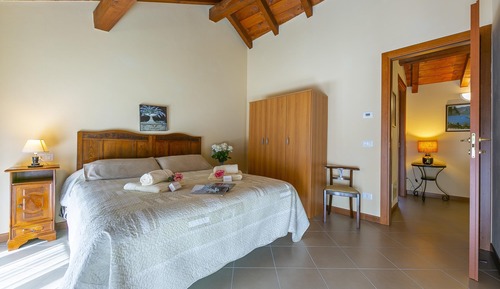 Maison Familiale, 1 chambre, côté montagne (Casa Baroni few min from Orta Lake)