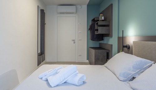 Chambre Double, salle de bains commune