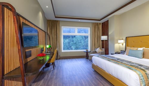 Chambre Deluxe, 1 très grand lit, vue montagne (Deluxe Pine View room)