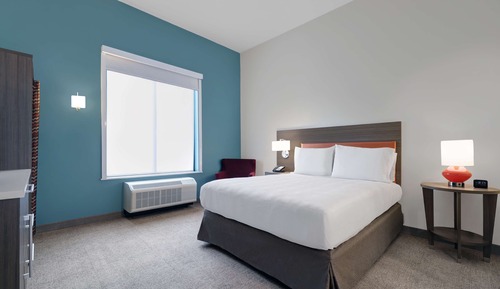 Chambre, 1 grand lit, accessible aux personnes à mobilité réduite (Mobility & Hearing, 3x3 shower)