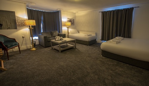 Economy Triple Room