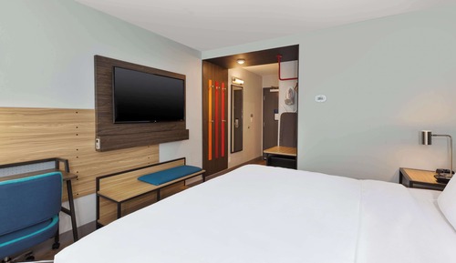Chambre, 1 très grand lit
