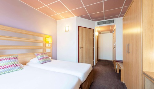 Chambre Standard, 2 lits une place