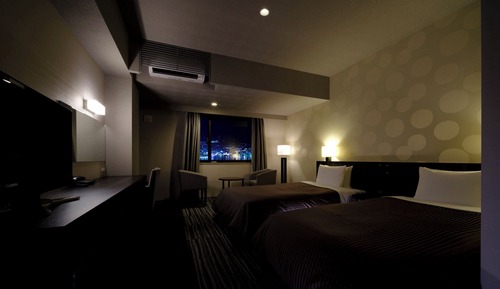 Chambre avec lits jumeaux, non-fumeurs, vue port (High Floor)
