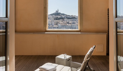 Suite Junior, 1 très grand lit, terrasse, vue port