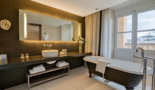 Chambre Premium, 1 très grand lit, terrasse (La Bonne Mere View)