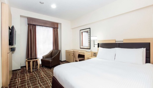 Chambre, 1 grand lit, accessible aux personnes à mobilité réduite