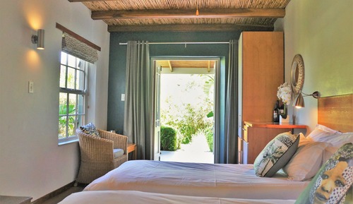 Chambre Luxe avec lits jumeaux (luxury twin (or king) with shower )