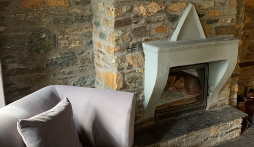 Suite Studio, cheminée