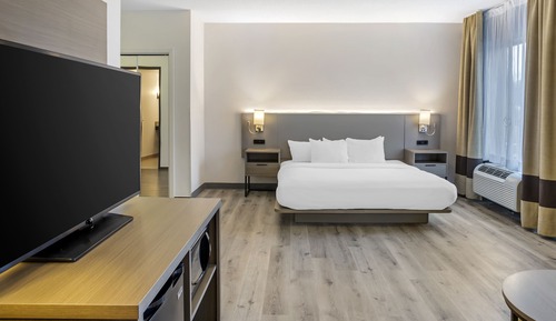 Suite, 1 très grand lit et 1 canapé-lit, accessible aux personnes à mobilité réduite, non-fumeurs