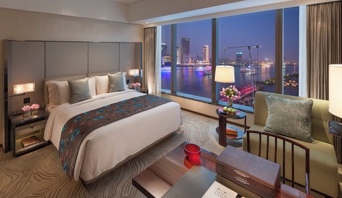 Chambre Deluxe, 1 très grand lit, vue fleuve