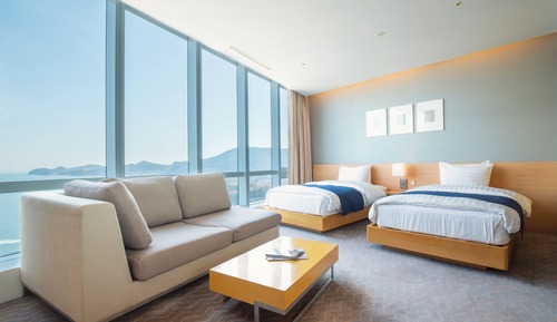 [My Holiday PKG] Superior(Ocean view/Twin) - The Lounge Access for 2 Adults and 1 Child