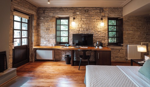 Chambre Double Supérieure, cheminée, vue montagne