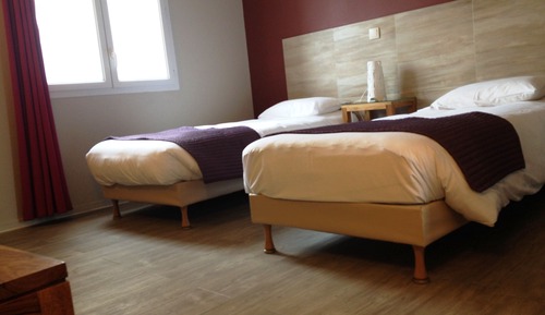 Chambre Standard, 2 lits une place