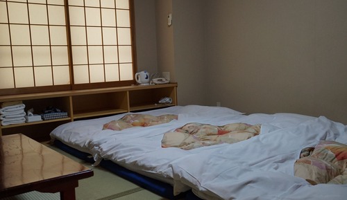 Chambre Triple Deluxe, futon japonais